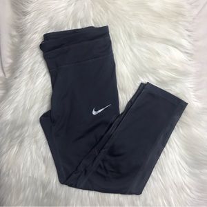 Nike Women's Cropped Leggings Small grey Dri-fit Activewear Workout Running
